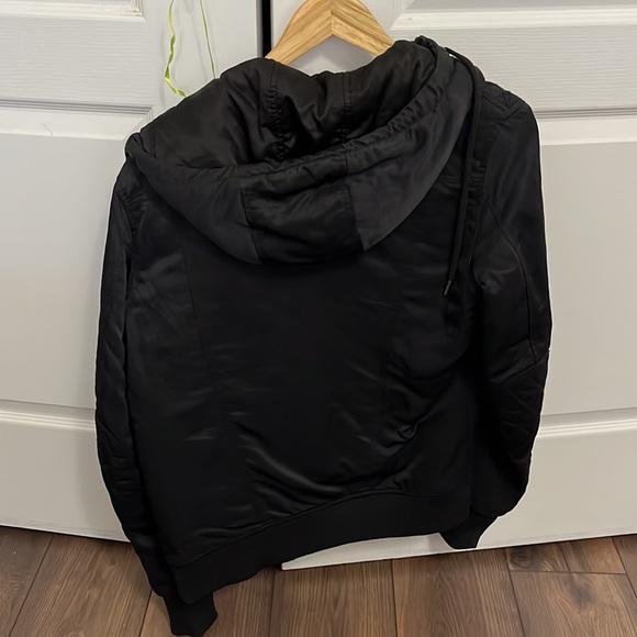 Black Diesel Men’s Fall Jacket - Picture 2 of 3